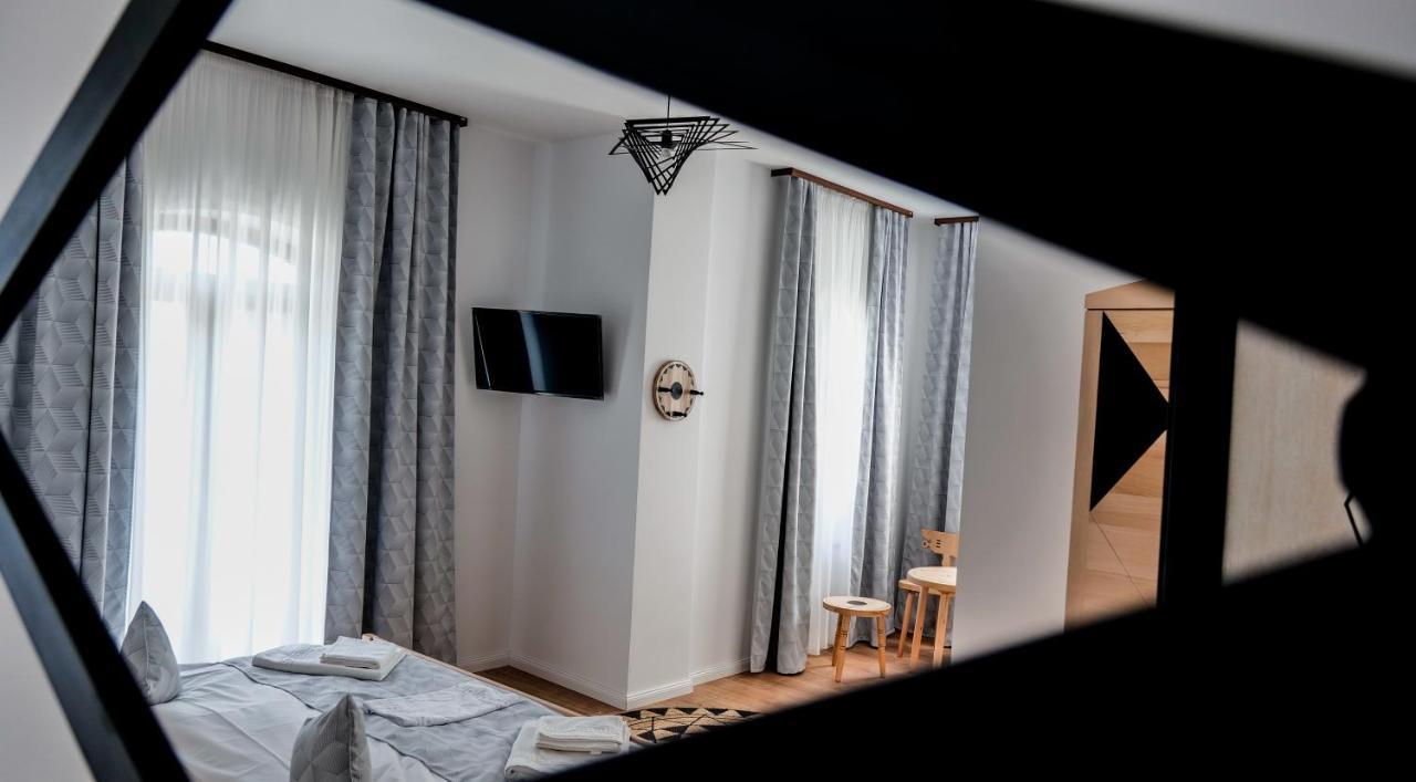 Conacul Olarilor Bed & Breakfast Бая де Фиер Екстериор снимка