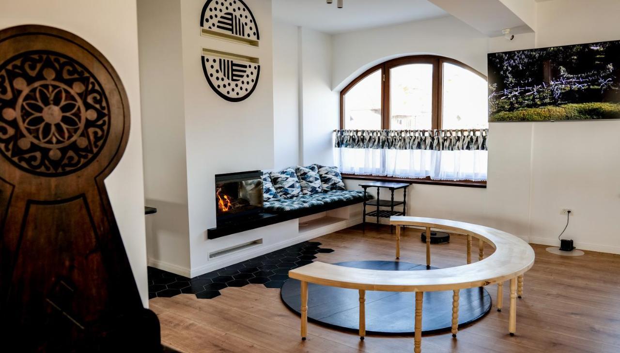 Conacul Olarilor Bed & Breakfast Бая де Фиер Екстериор снимка